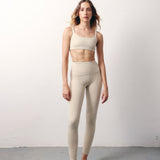 Extra high-waisted leggings. Sun cream