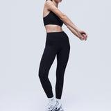 Extra high-waisted leggings. Sun Yin