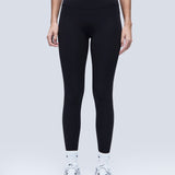 Extra high-waisted leggings. Sun Yin
