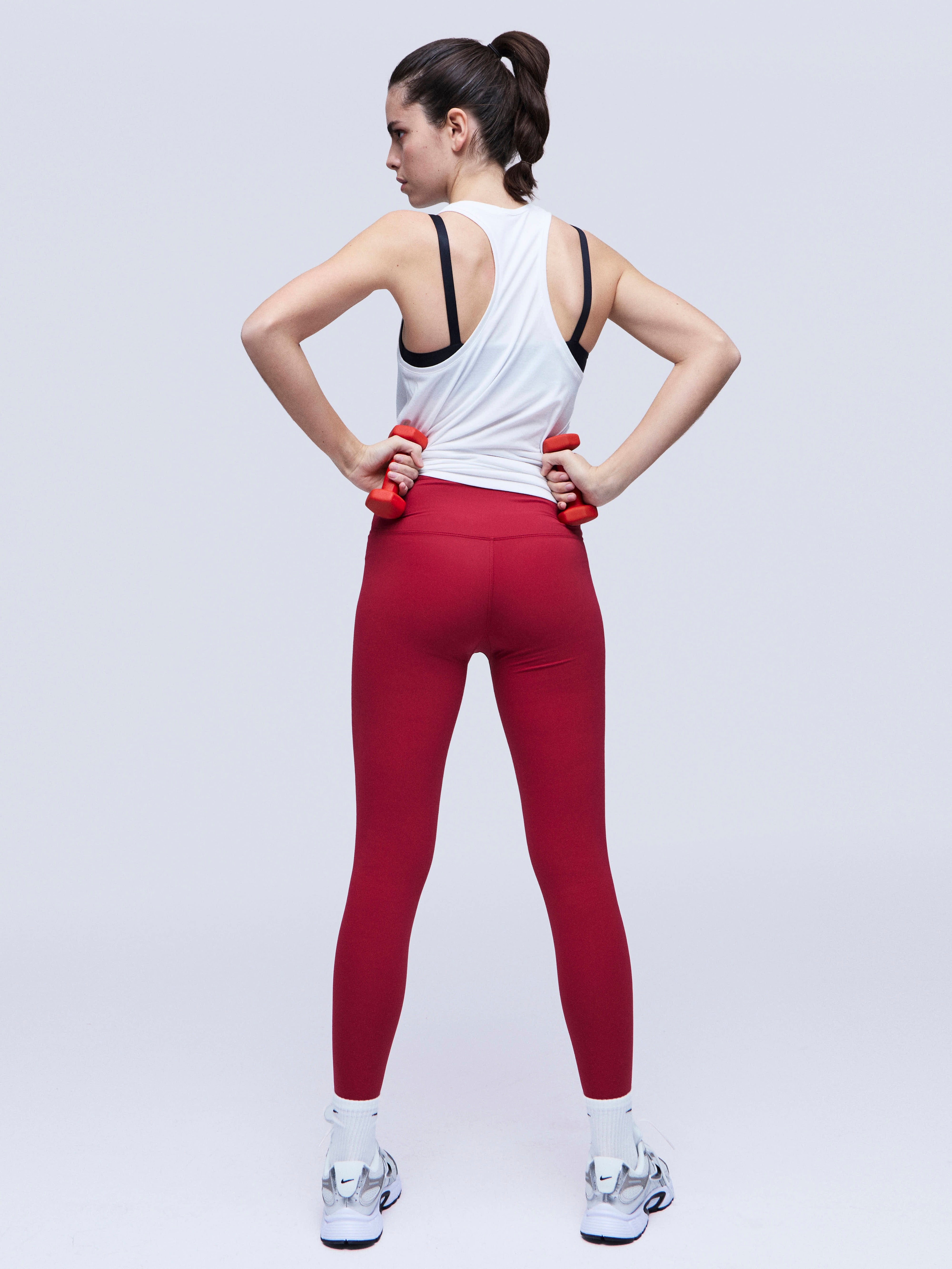High-waisted leggings. Chleo Passion
