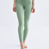 High-waisted leggings. Chleo matcha